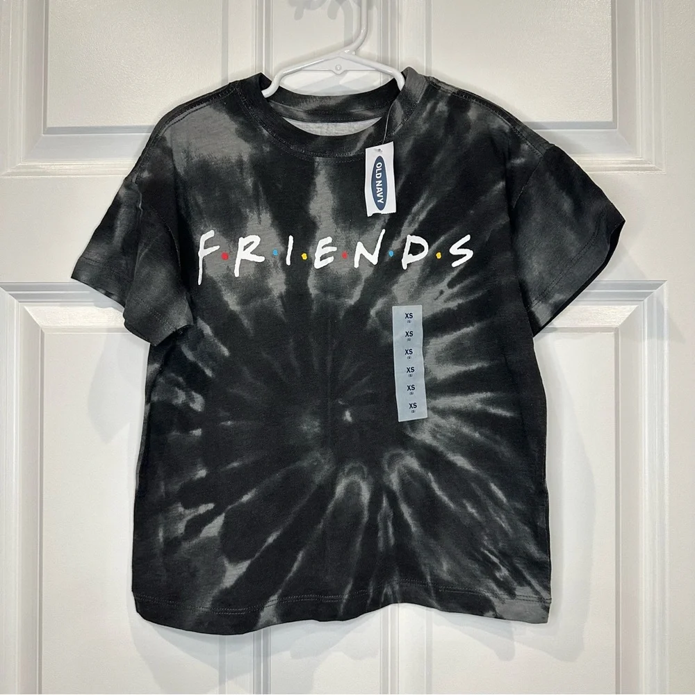 Old Navy Friends Boys Tee Size XS NWT‎